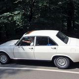 Der Peugeot 504 GL diente schon damals dem komfortablen Reisen.
