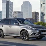 Der Mitsubishi Outlander PHEV wiegt 1.982 Kilogramm