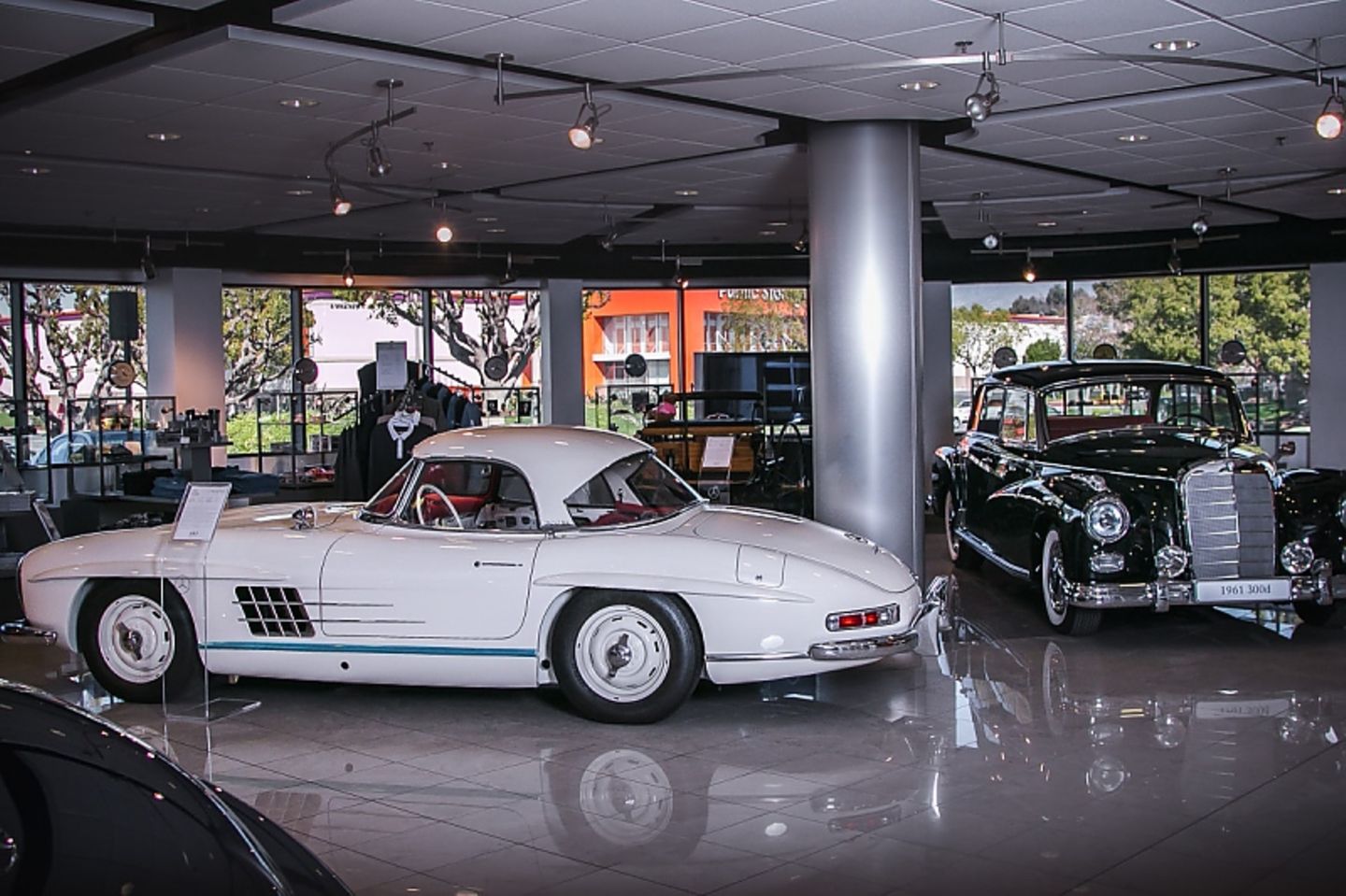 Mercedes Classic Center Irvine 2016