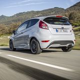 200 PS leistet sein Benzinmotor.