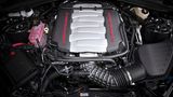 Der 6.2-Liter-V8-Motor leistet 453 PS