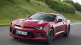 Das Chevrolet Camaro Coupé V8 wiegt 1.659 Kilogramm