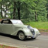 Der Peugeot 402 Eclipse ist 1,54 Meter hoch,...