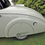 Die aerodynamischen Verkleidungen der Hinterräder...