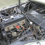 Der Reihenvierzylinder erzeugt 58 PS.