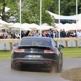 Auf dem Festival of Speed in Goodwood war er noch leicht getarnt.