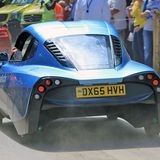 Bis zu 97 km/h ist er schnell.