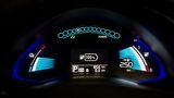 Nissan Leaf Jahrgang 2016 - etwas verspielt: das Cockpit