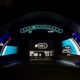 Nissan Leaf Jahrgang 2016 - etwas verspielt: das Cockpit
