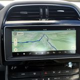 Das neue Bildschirmnavigationssystem im Jaguar XE S