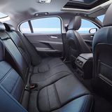 Jaguar XE S - mäßiges Platzangebot im Fond