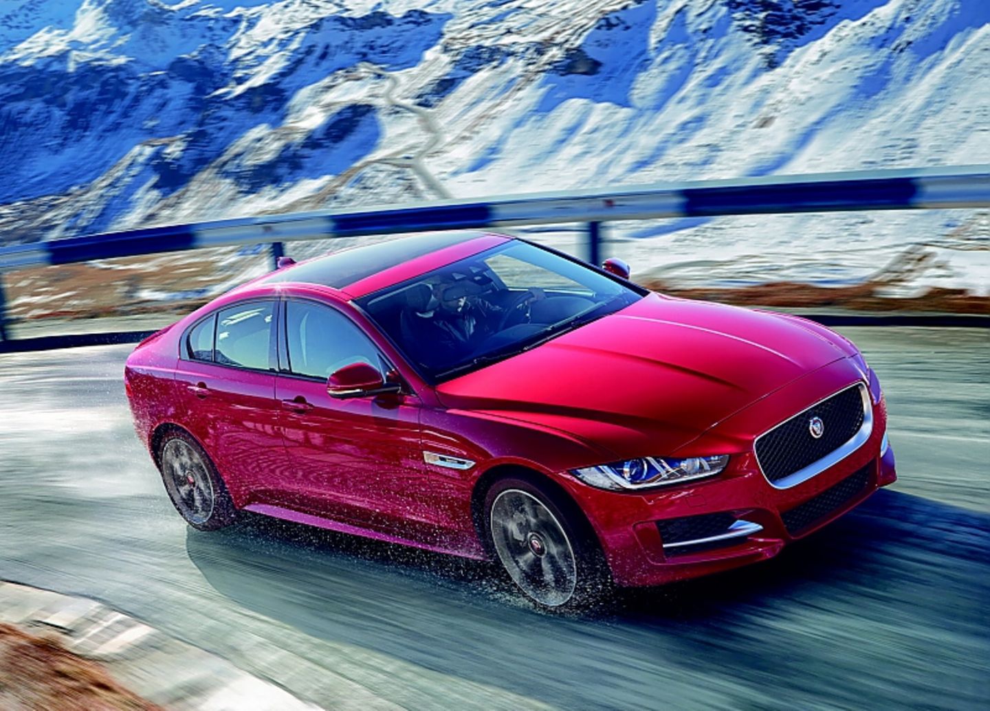 Jaguar XE S