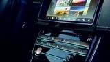 Die geänderte Mittelkonsole im Jaguar XE S