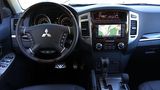 Der Innenraum des Mitsubishi Pajero 3.2 Di-D hat einen leicht betagten Charme