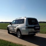 Mitsubishi Pajero 3.2 Di-D - 4,90 Meter lang, 2,4 Tonnen schwer