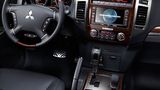 Das Cockpit des Mitsubishi Pajero 3.2 Di-D