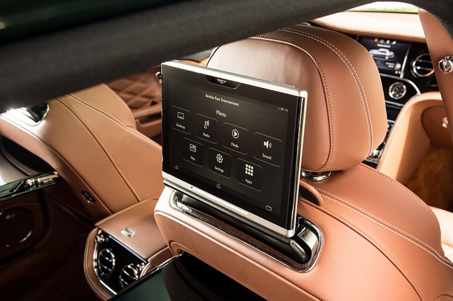 Bentley Mulsanne Speed - die Tablets fahren elektrisch aus und lassen sich entnehmen
