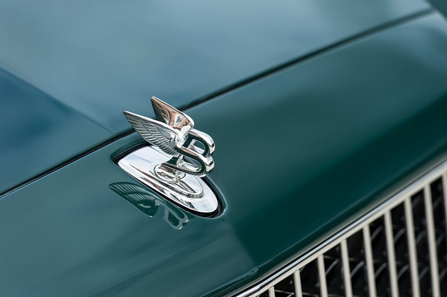 Bentley Mulsanne Speed - auch vorne die Insignien der Macht