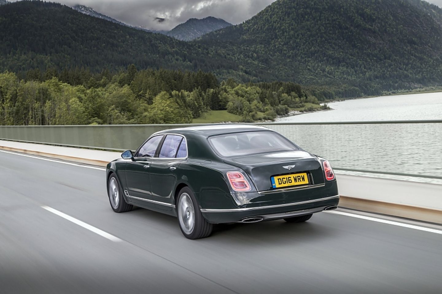 Bentley Mulsanne Speed - 5,57 Meter lang und stilsicher