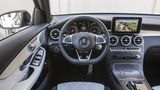 Das Cockpit des Mercedes GLC 250d Coupé