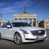 Unter der Haube arbeitet ein 3,0 Liter großer V6-Benzinmotor.