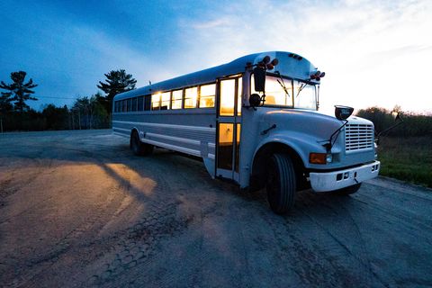 Einen größeren und schwereren Schulbus kann man auch in den USA kaum bekommen..