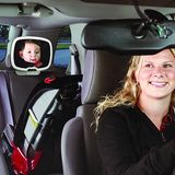 Auch Kinder in rückwärts gerichteten Babyschalen sollten stets im Blick sein.