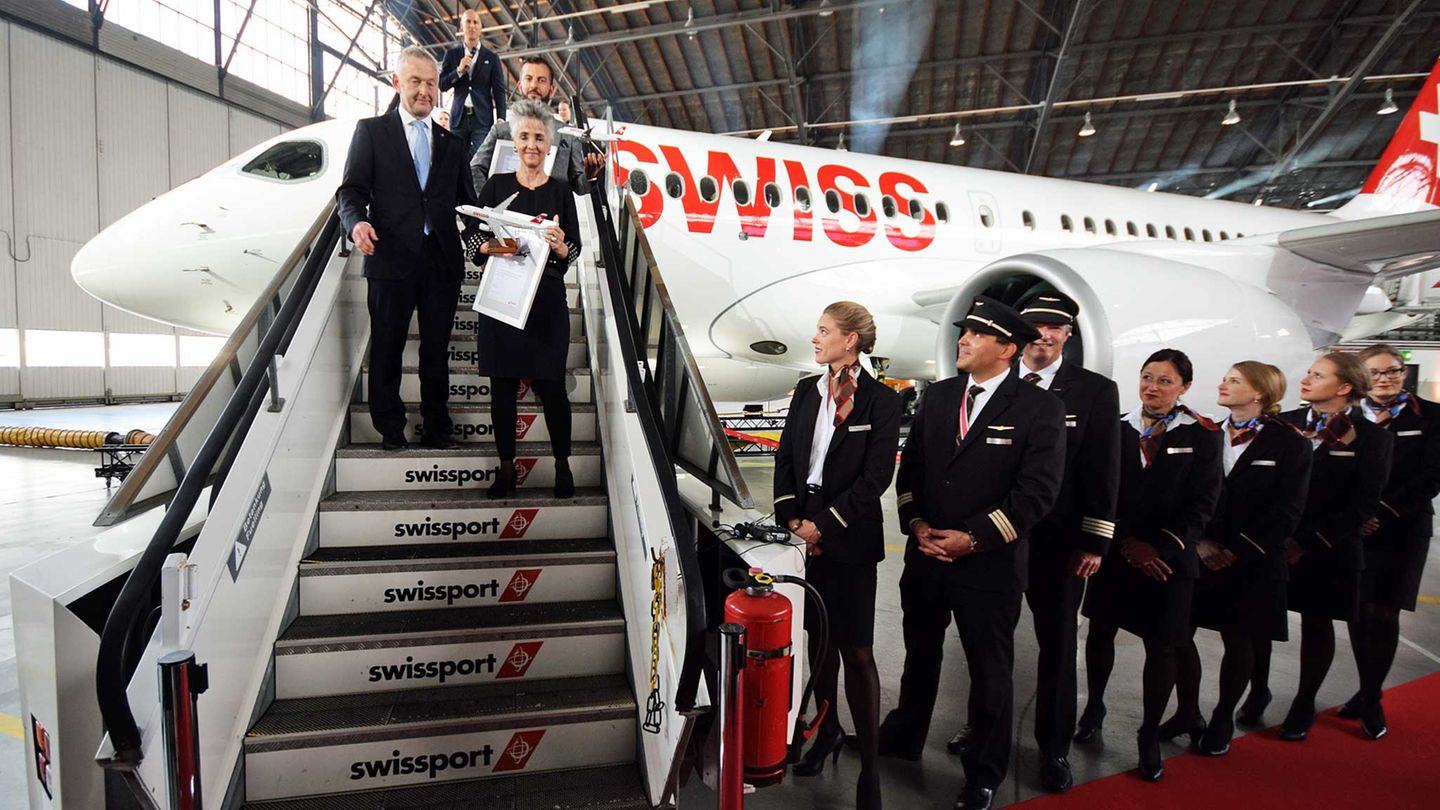 Thomas Klühr neben Regierungsrätin Carmen Walker Späh