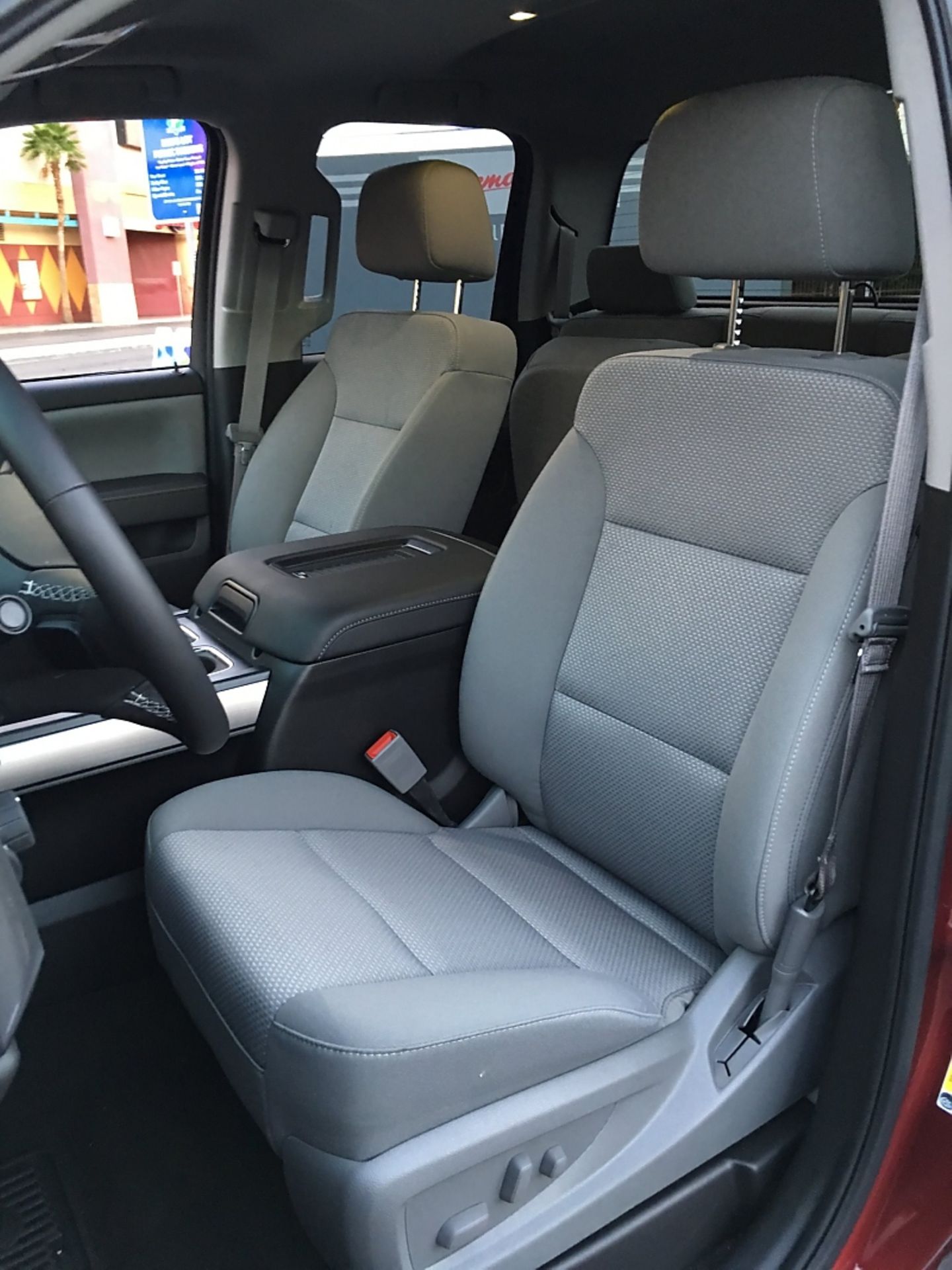 Chevrolet Silverado 5.3 V8 4WD - sehr bequeme Stoffsitze