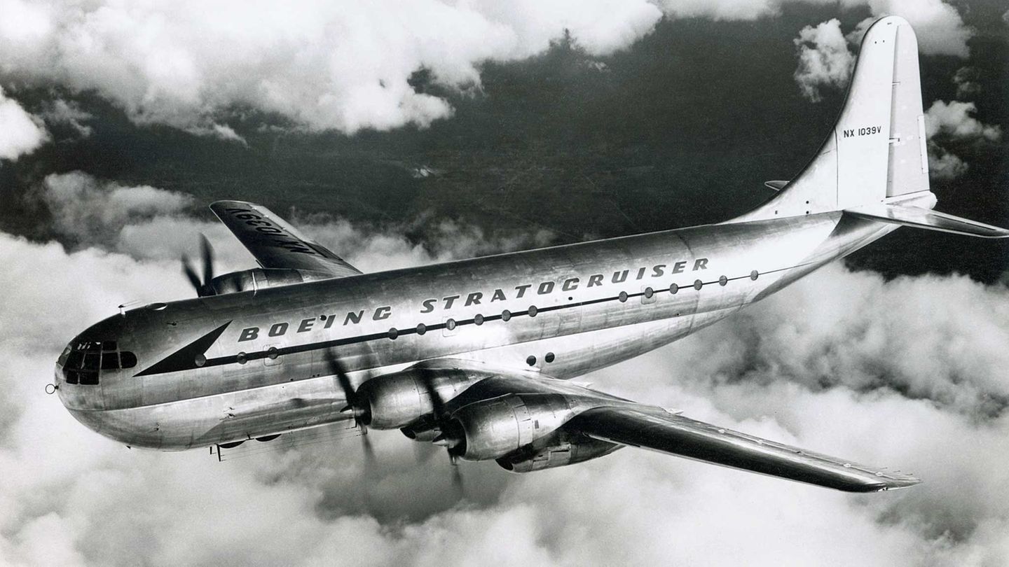 Boeing 377 Stratocruiser