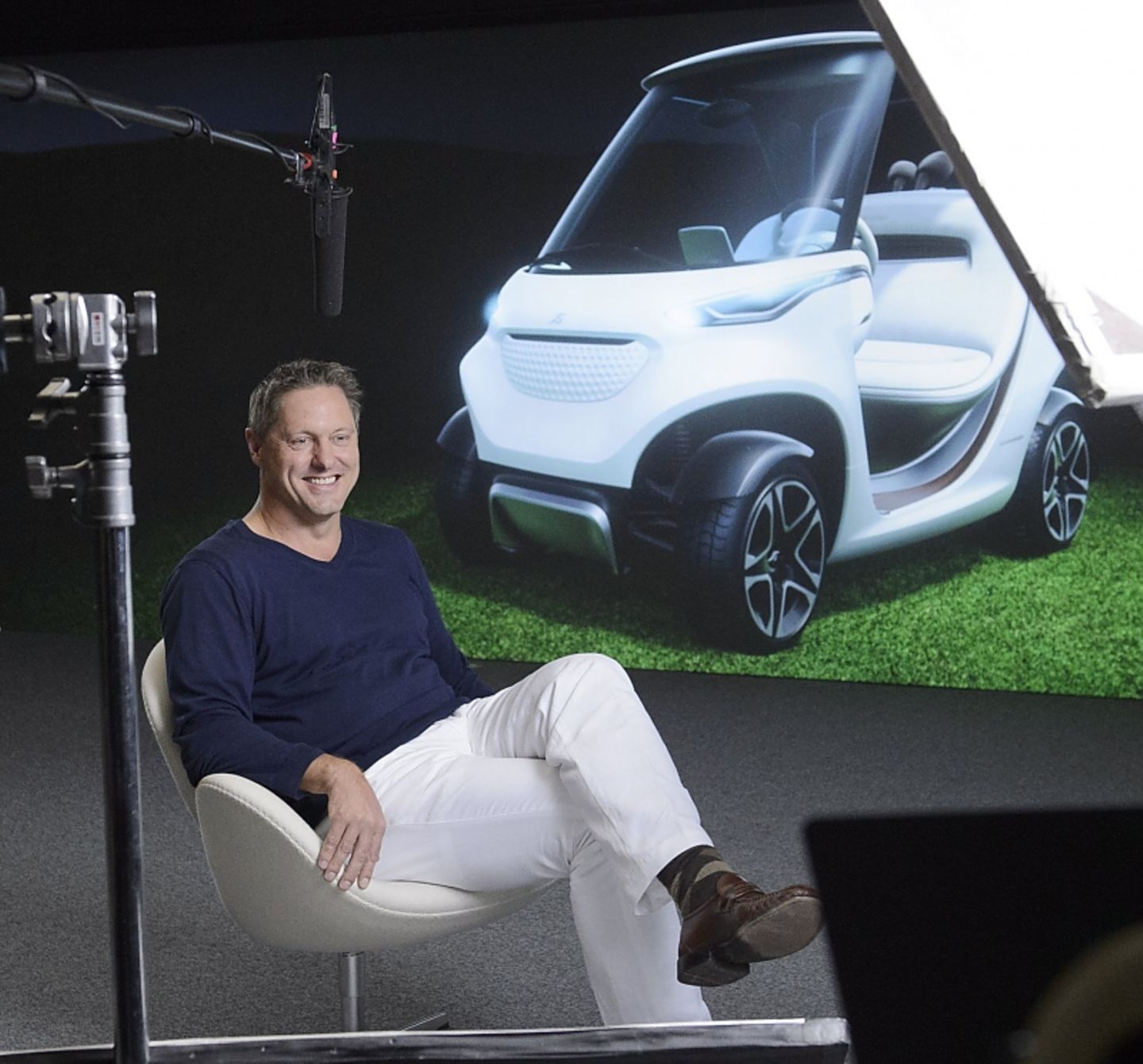 Mercedes Golf Cart by Garia - Mercedes-Chefdesigner Gorden Wagner mit seinem neuesten Projekt