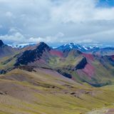 Landschaft am Rainbow Mountain