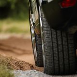 Gras, Sand, Wasser? Die Fahrzeuge von Jaguar Land Rover können bald genau zwischen den Untergründen unterscheiden.