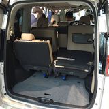 Nissan Serena S-Hybrid 2016 - Platz für sechs Personen