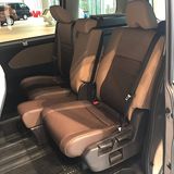 Nissan Serena S-Hybrid 2016 - verschiebbare Rücksitze in Reihe zwei