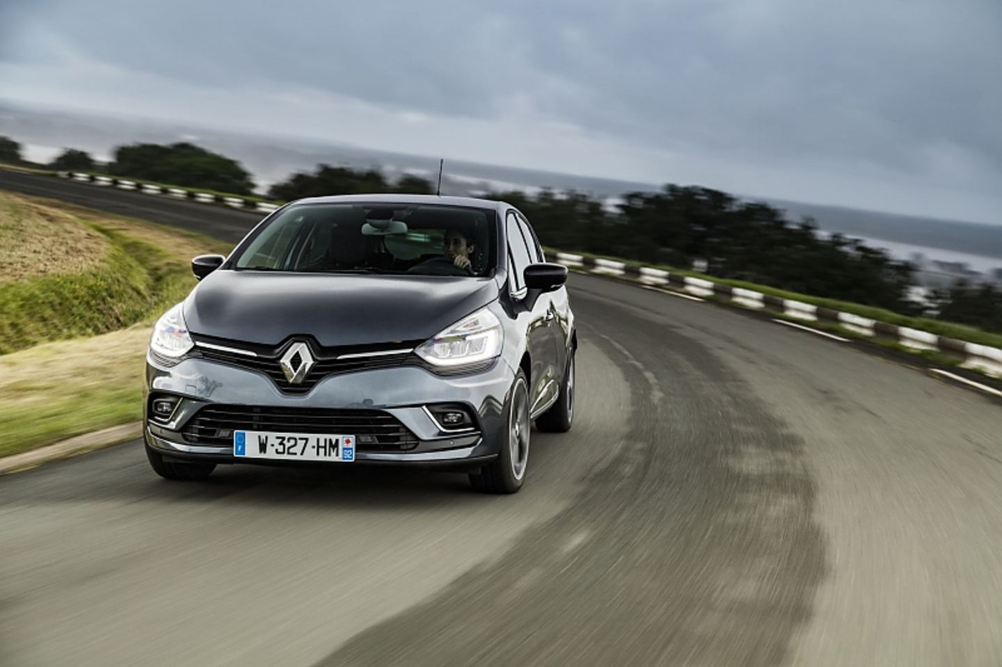 11,2 Sekunden absolviert der Clio den Sprint auf 100 km/h