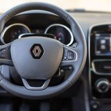 Beim Lenkrad gibt es auch eine Fernsteuerung