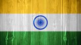 INDIEN  Essen: Sagen Sie niemals "danke" nach dem Essen. In Indien gilt es als unnötig. Verbeugen Sie sich leicht, indem sie die Handflächen aneinander pressen.  Trinken: Lehnen Sie niemals Tee ab, das ist unhöflich!  Verhalten: Seien Sie niemals zu direkt. Auch das gilt als unhöflich. Anstellen von "Nein" können Sie "Ich denke darüber nach" sagen.