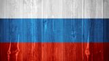 RUSSLAND  Trinken: Kennen Sie Ihre Grenzen! Vodka wird von den Einheimischen viel getrunken, aber nicht jeder Europäer kann da mithalten.  Essen: Lehnen Sie Essen ab, sobald Sie sich voll fühlen. Ein reich gedeckter Tisch ist oft ein Symbol für Reichtum. Die Russen wissen wie man auftischt. Deshalb können Sie höflich "Nein" sagen.  Toast: Jeder Toast in Russland hat eine eigene Bedeutung. Oft muss auch der Gast etwas sagen. Seien Sie also vorbereitet. Wenn alle Stricke reißen: Trinken Sie auf die Frauen! Die Russen werden Sie lieben.