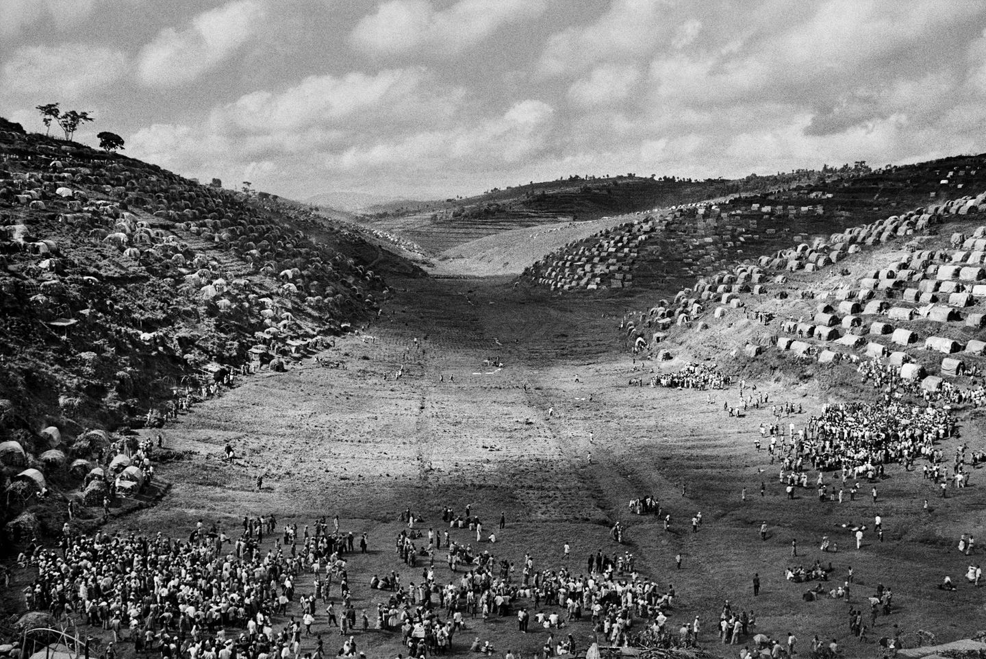 "Exodus" von Sebastião Salgado: Wenn das Leben zu Hause einfach nicht mehr möglich ist