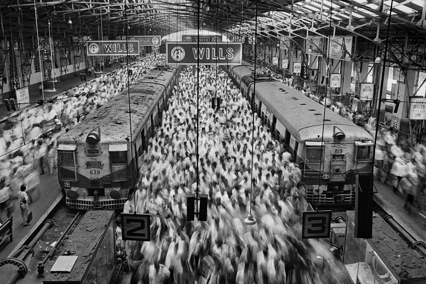"Exodus" von Sebastião Salgado: Wenn das Leben zu Hause einfach nicht mehr möglich ist