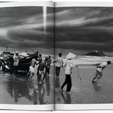 "Exodus" von Sebastião Salgado: Wenn das Leben zu Hause einfach nicht mehr möglich ist