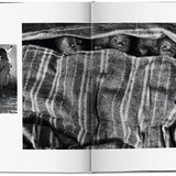 Sebastião Salgado gibt den Bildern in "Exodus" keine Titel, sie sprechen für sich. So auch die Augen der Kinder aus dem afrikanischen Teil des Buches.