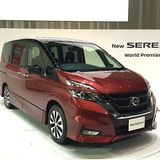 Im Nissan Serena S -Hybrid feiert der Autobahnassistent seine Premiere