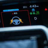 Nissan ProPilot 1 - Autobahnassistent in Serena und Qashqai