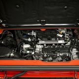 Der Motor hat einen Hubraum von 898 Kubikzentimetern