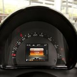 Das Cockpit mit dem Zentral-Instrument