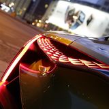 Die Heckleuchten sind markant