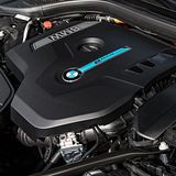 Der Verbrenner leistet jetzt 190 kW /258 PS