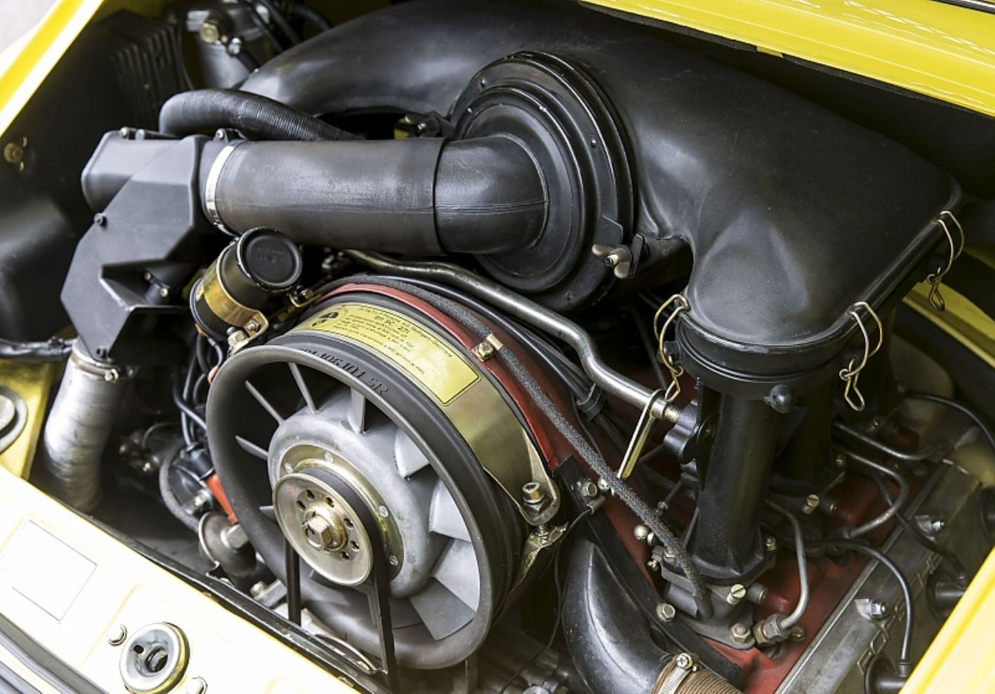 Herrlich: Boxer-Motor mit 210 PS
